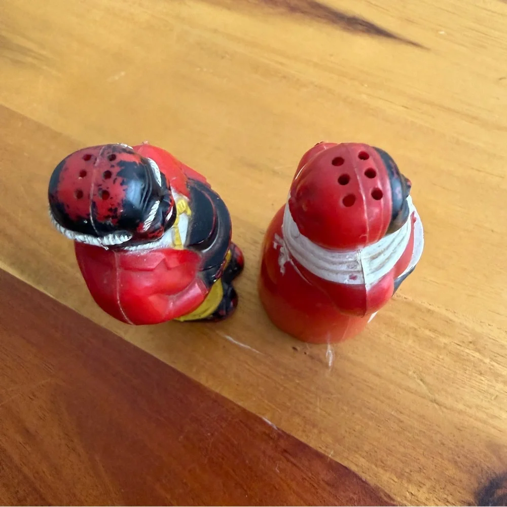 F & F Mold & Die 1940s 1950s Americana salt and pepper‎ shakers